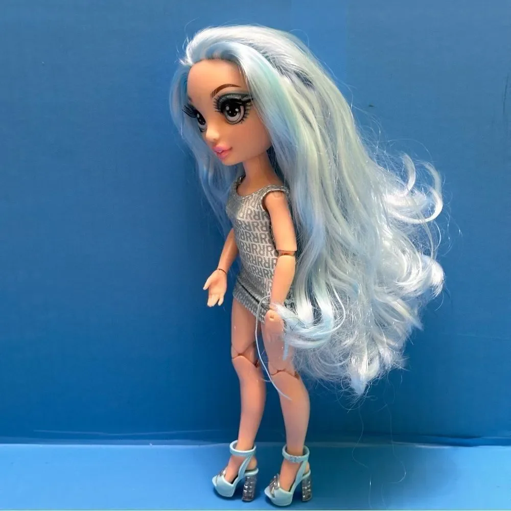 Rainbow 🌈🩵🩵High Gabriella ICELY Doll